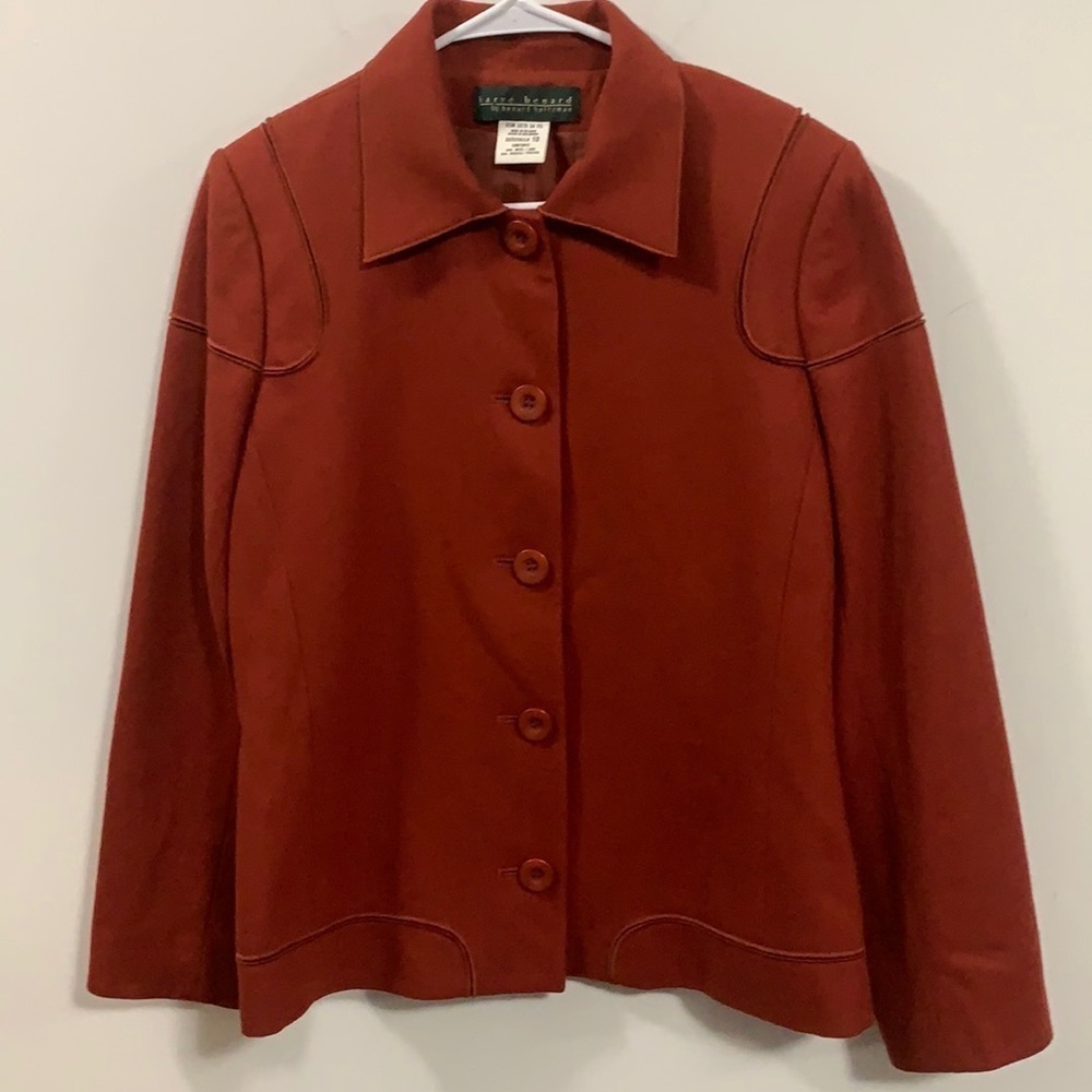 Women’s Harve’ Bernard wine colored lined jacket